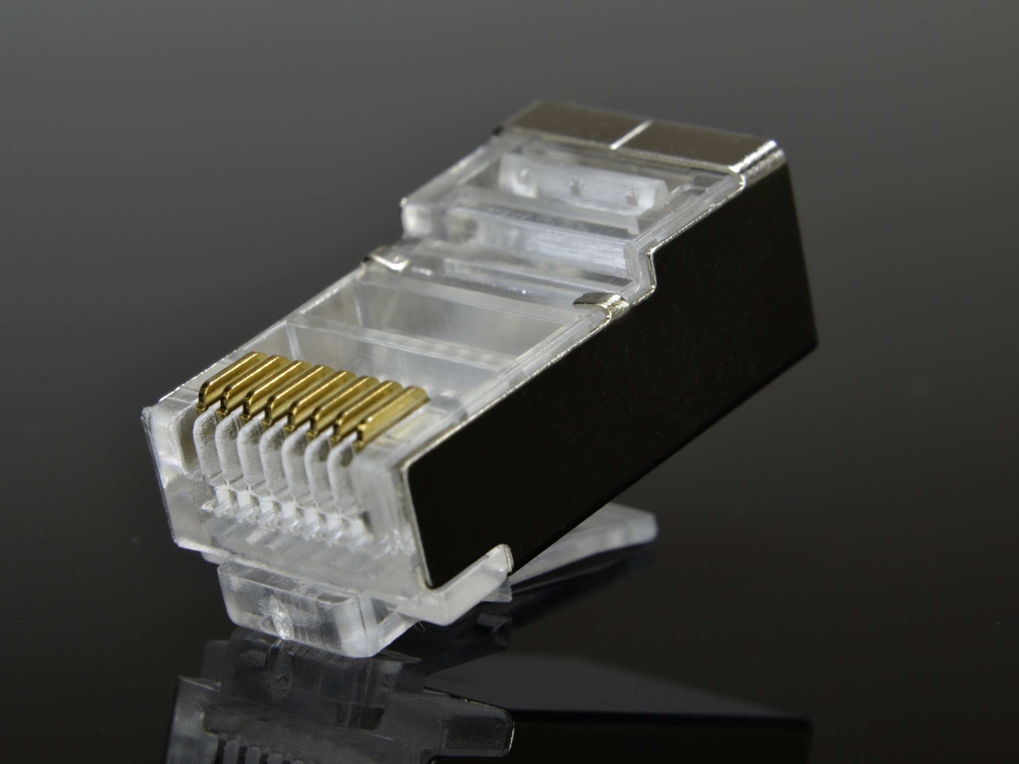 GT Networks Wtyk RJ45 8p/8c kat.5e ekranowany FTP drut/linka- 100szt. opk