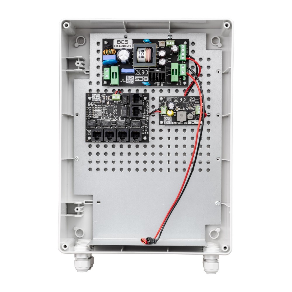 BCS switch PoE do 4 kamer IP; z zasilaczem buforowym 72W (4× PoE PASSIVE 10/100 Mbps + 2× Uplink 100Mbps) Wymagany akumulator 12V/7Ah. Obudowa zewnętrzna IP56 (300 × 220 × 120mm)